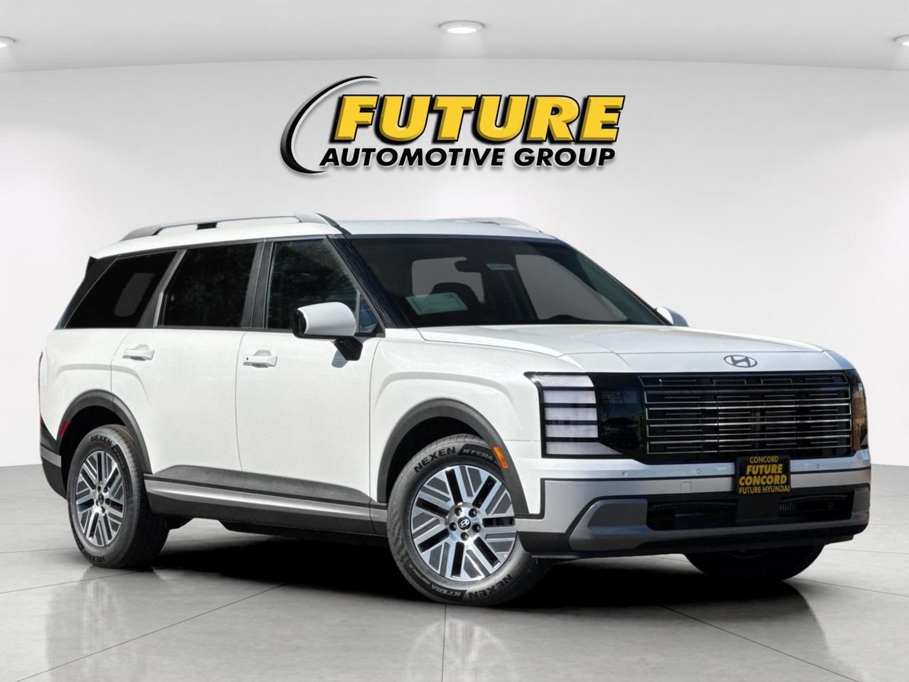 New 2027 White Hyundai SEL 8P image 1