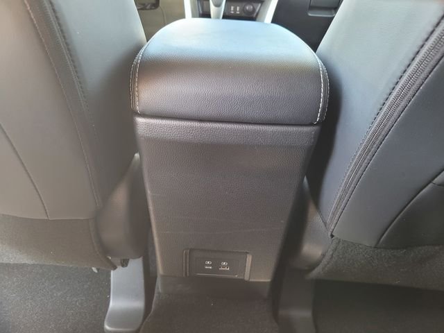 Used 2025 White Mitsubishi SE image 17