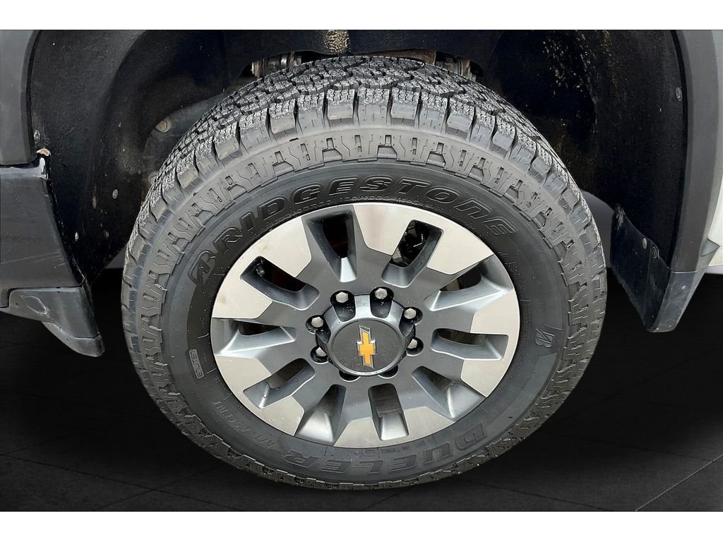 Used 2023 Summit White Chevrolet Custom image 7