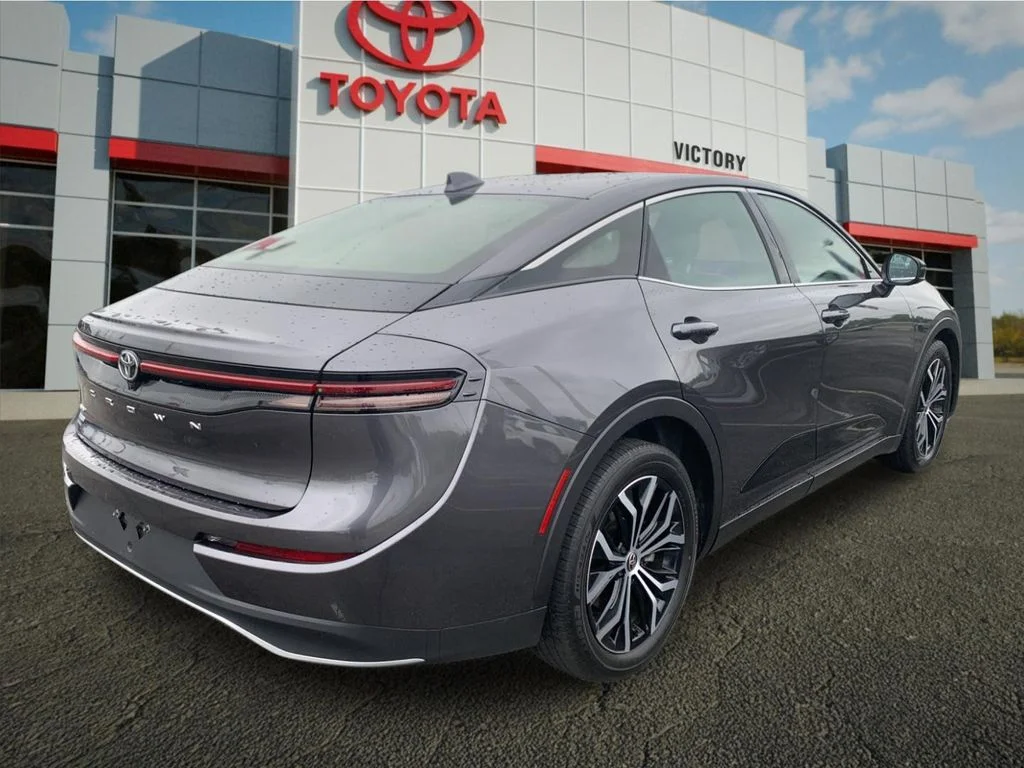 Used 2023 Gray Toyota XLE image 3
