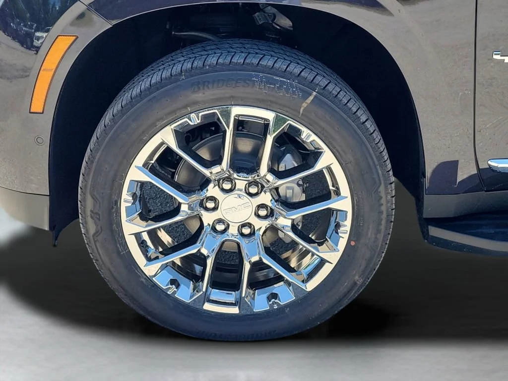 New 2026 Titanium Rush Metallic GMC Elevation image 28