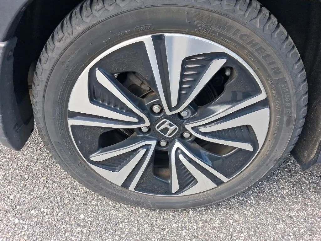 Used 2016  Honda EX-L image 11