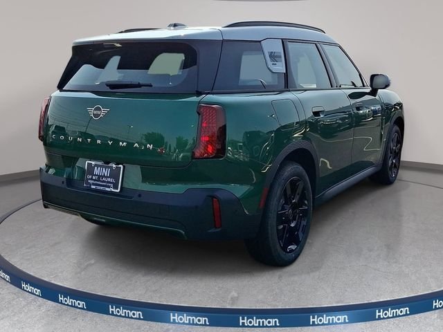 New 2027 Green MINI Signature Plus image 4