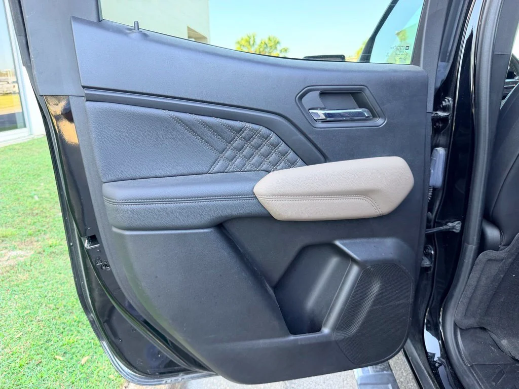 Used 2024 Black GMC Denali image 18