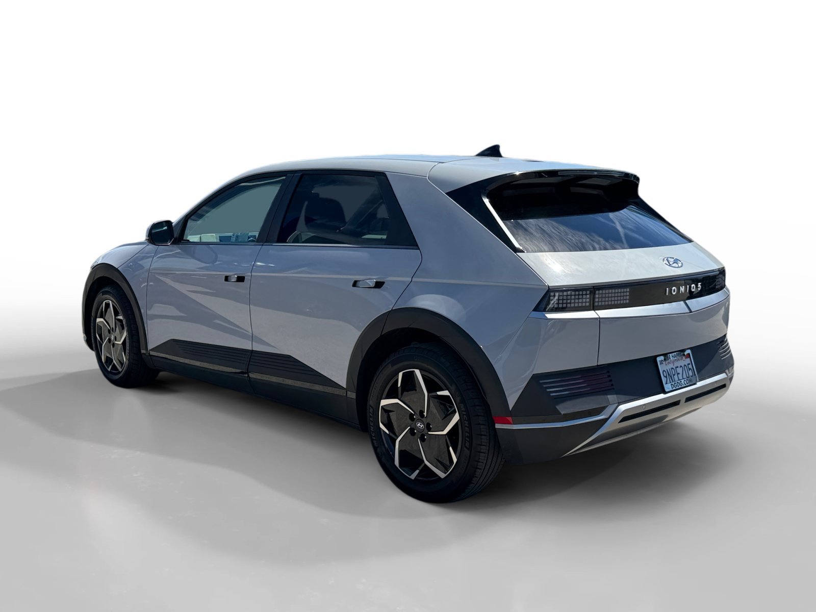 Certified Used 2024 Cyber Gray Hyundai SEL image 3