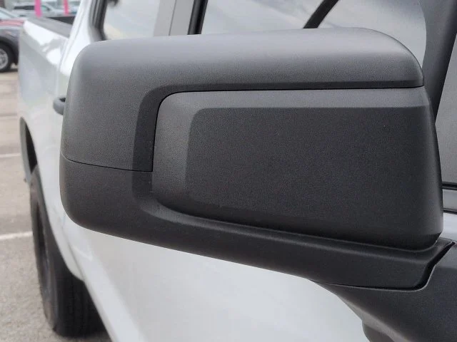 Used 2025 White Chevrolet Custom image 12