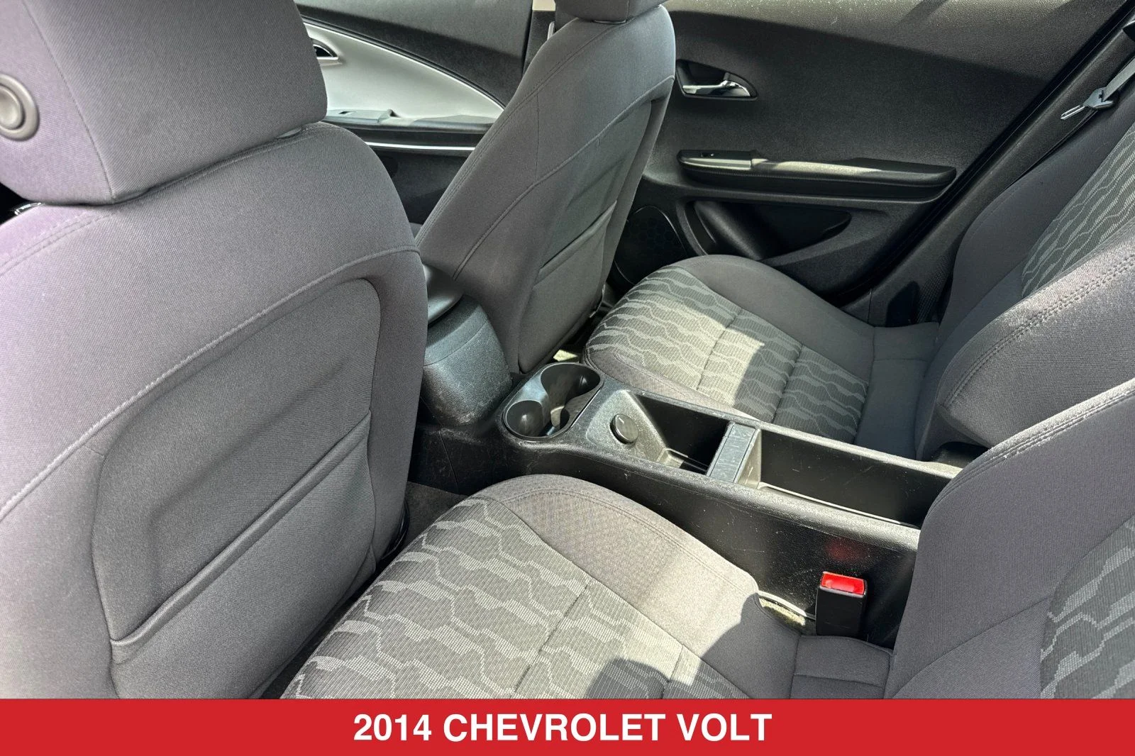 Used 2014 White Chevrolet Base image 13
