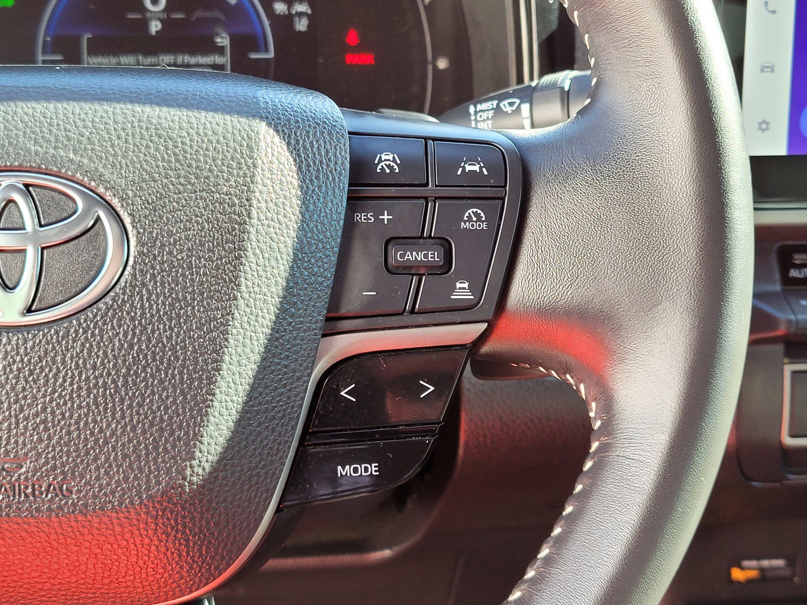 Used 2025 White Toyota  image 27