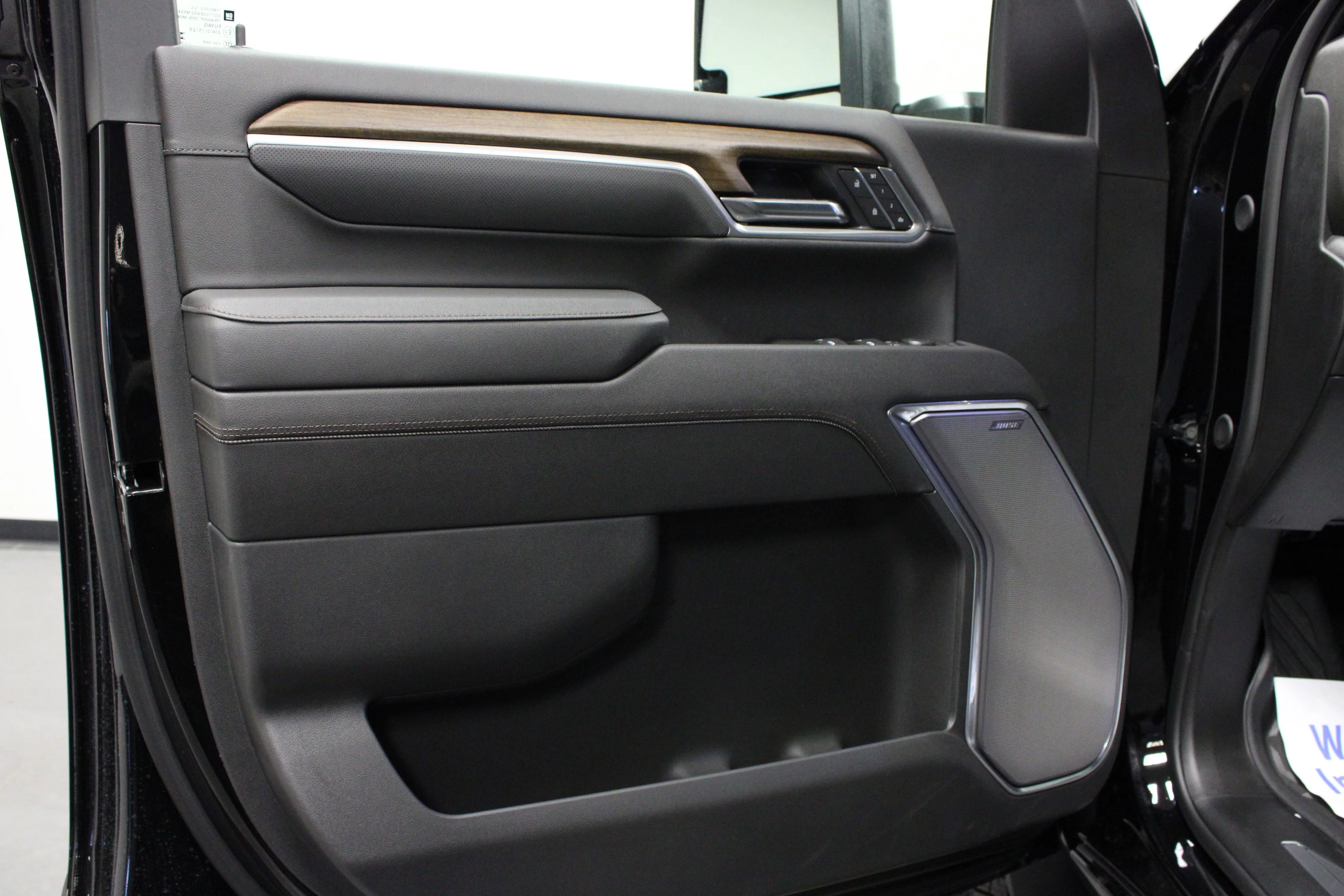 New 2026 Black Chevrolet High Country image 11