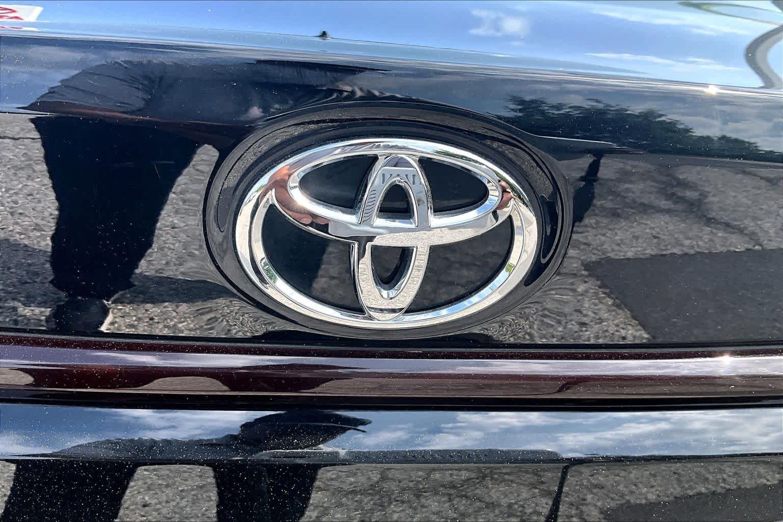 Used 2024 Midnight Black Metallic Toyota LE image 59