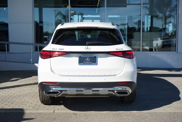 New 2026 Polar White Mercedes-Benz GLC 300 image 7
