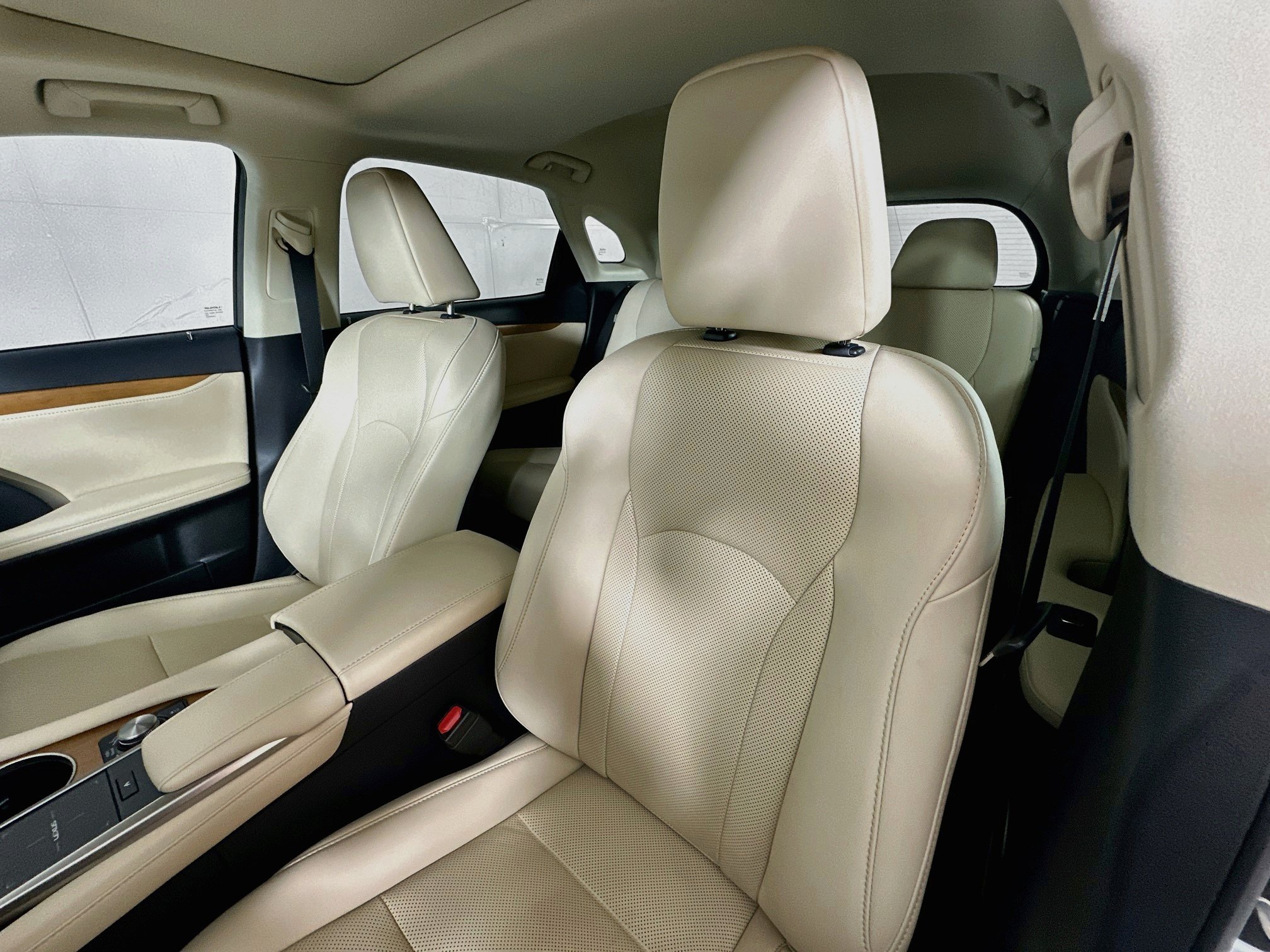 Certified Used 2021 White Pearl Lexus 450h image 21