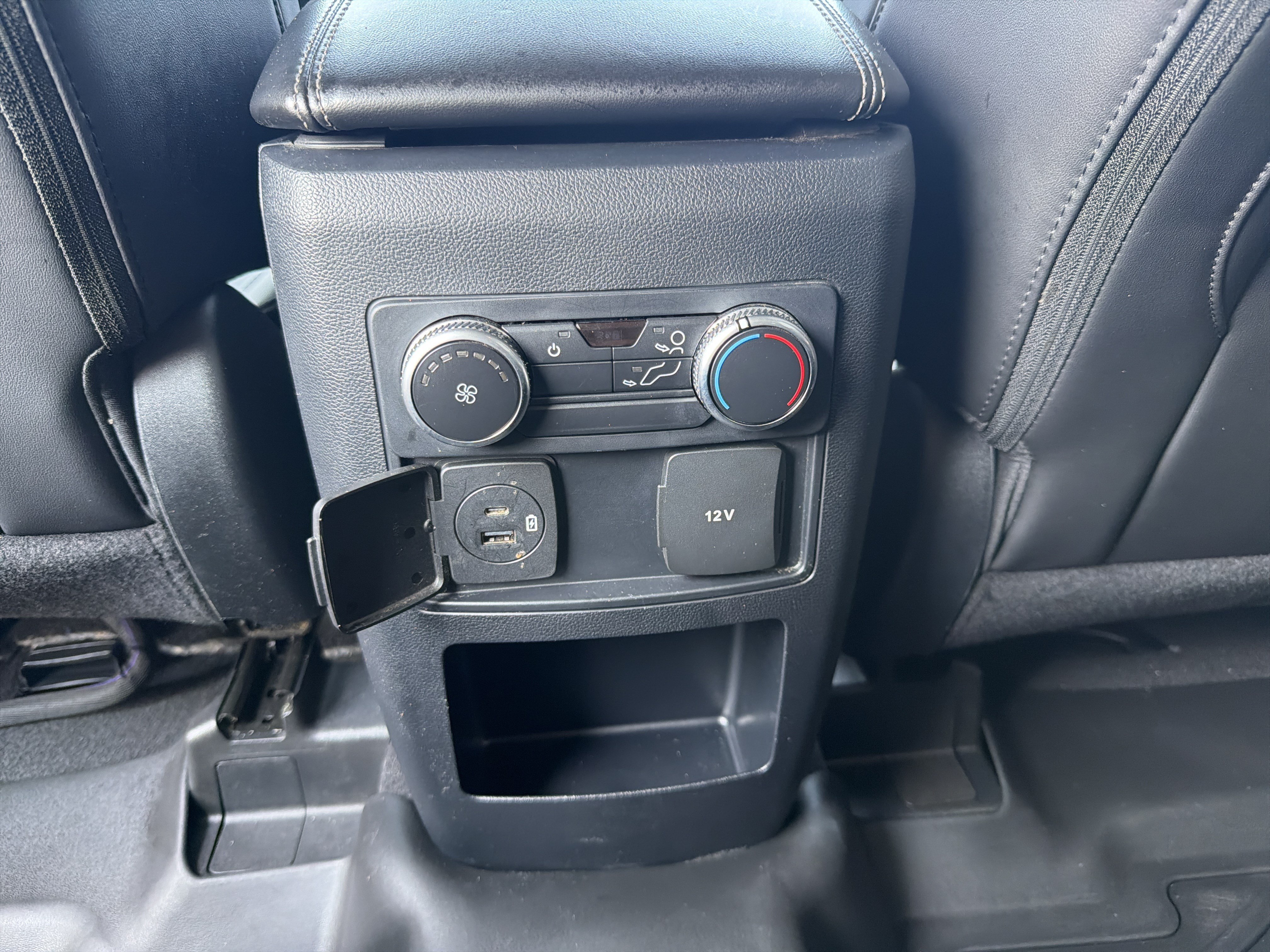 Used 2021 Agate Black Metallic Ford XLT image 22