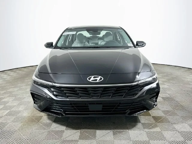 New 2026 Black Hyundai Limited image 8