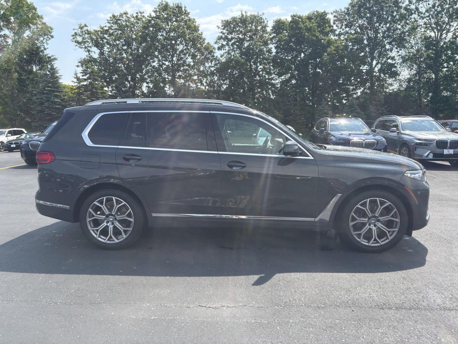 Used 2022 Dravit Grey Metallic BMW xDrive40i image 6