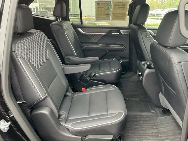 Used 2025 Ebony Twilight Metallic GMC Denali image 27