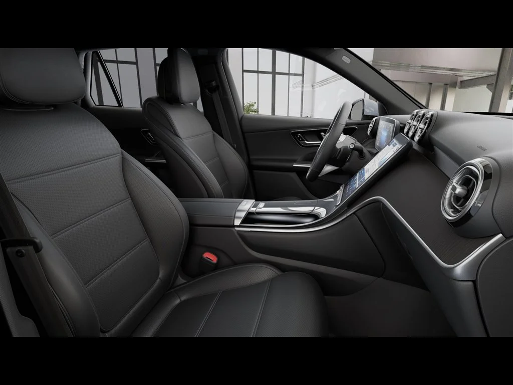 New 2026 Polar White Mercedes-Benz GLC 300 image 86