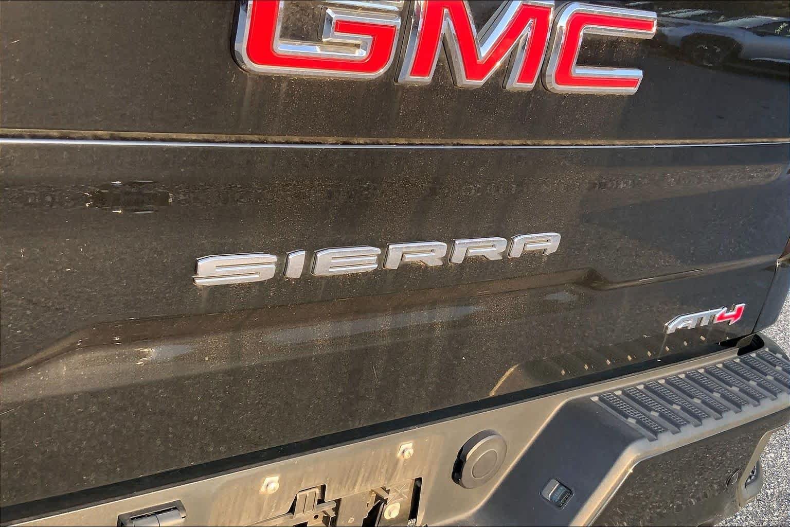 Used 2023 Onyx Black GMC AT4 image 30