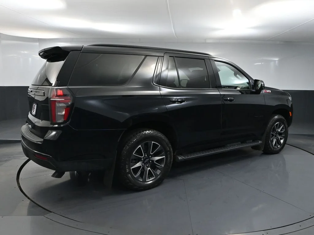 Used 2024 Black Chevrolet Z71 image 4