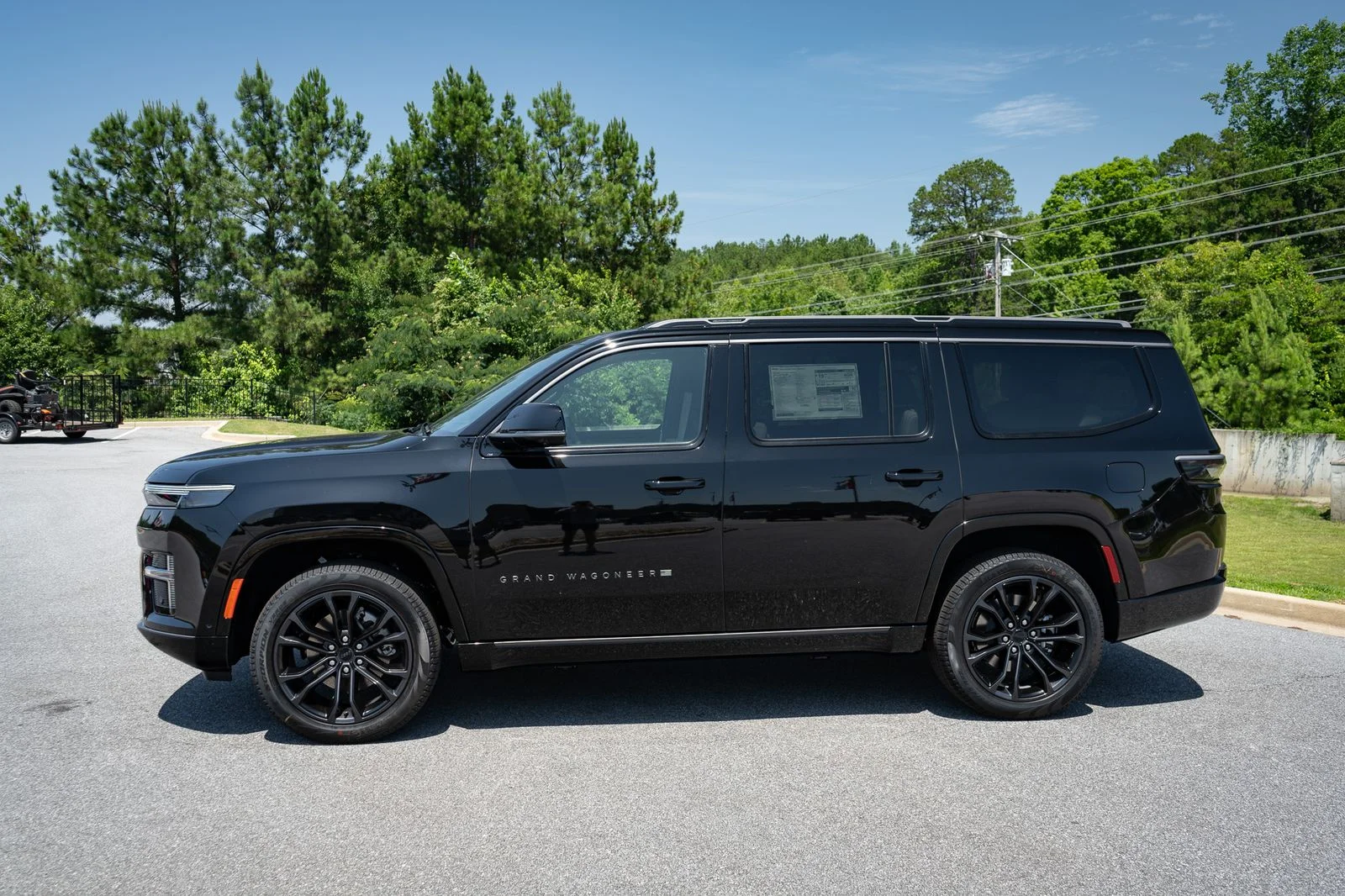 New 2026 High Gloss Black Exterior Paint Jeep Summit Obsidian image 12