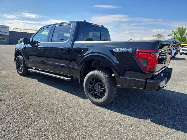 New 2026 Agate Black Metallic Ford XLT image 5