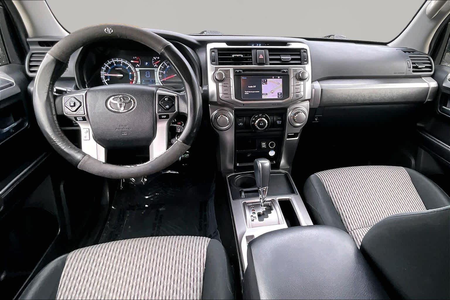 Used 2016 Magnetic Gray Metallic Toyota SR5 image 15