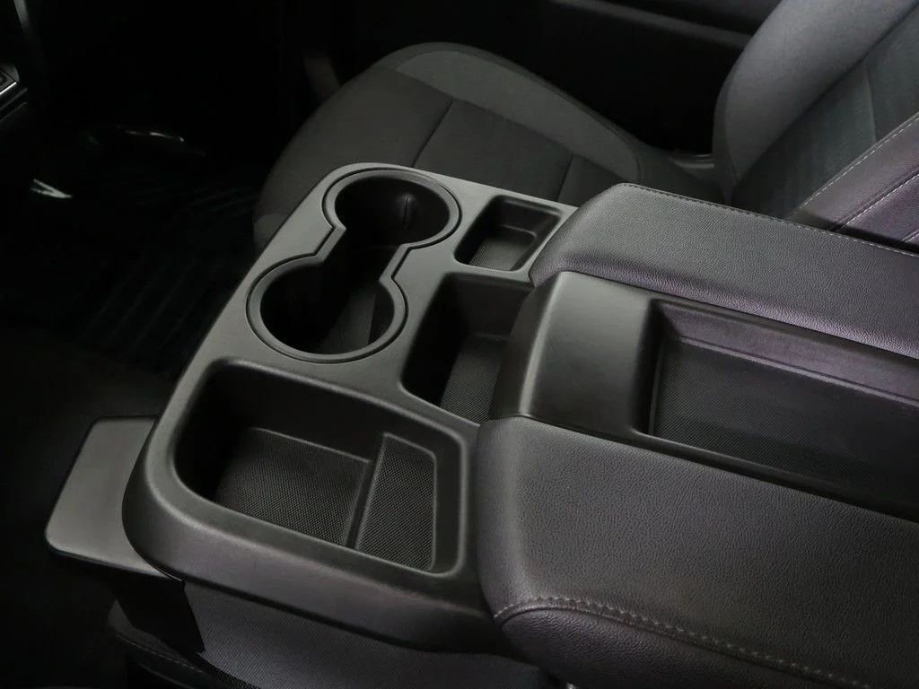 Used 2022 Silver Ice Metallic Chevrolet LT image 47