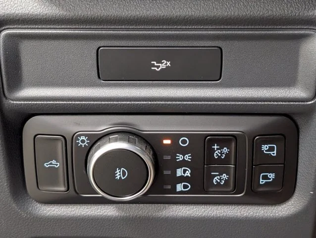 New 2026 Agate Black Metallic Ford XLT image 49