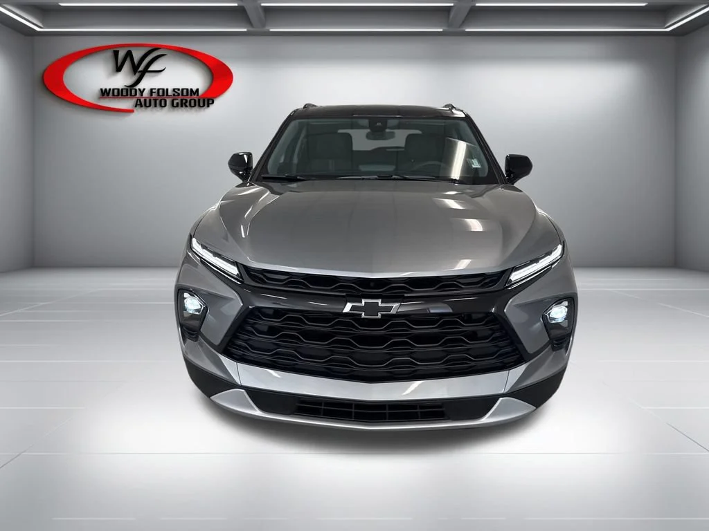 New 2026 Sterling Gray Metallic Chevrolet 2LT image 2