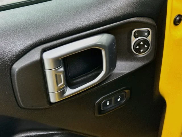 Used 2019 Yellow Jeep Sport S image 17