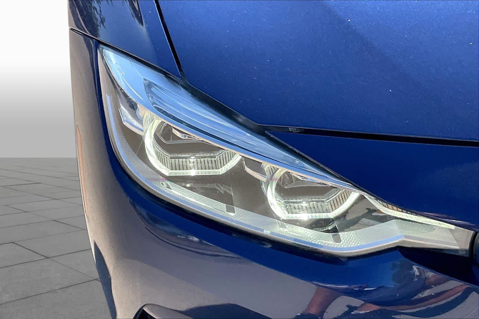 Used 2016 Mediterranean Blue Metallic BMW 328i image 28