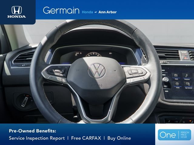 Used 2023 Silver Metallic Volkswagen 2.0T SE image 22