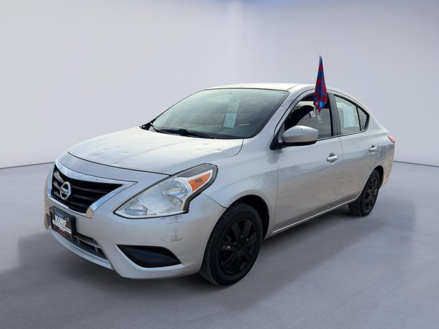 2016 Nissan Versa SV