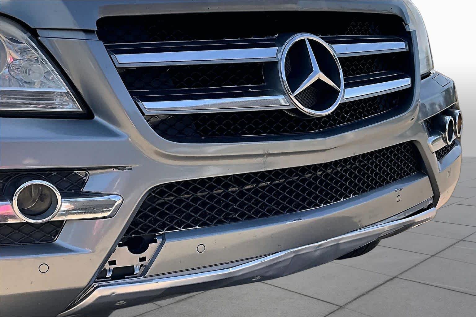 Used 2011 Iridium Silver Metallic Mercedes-Benz GL 450 image 28