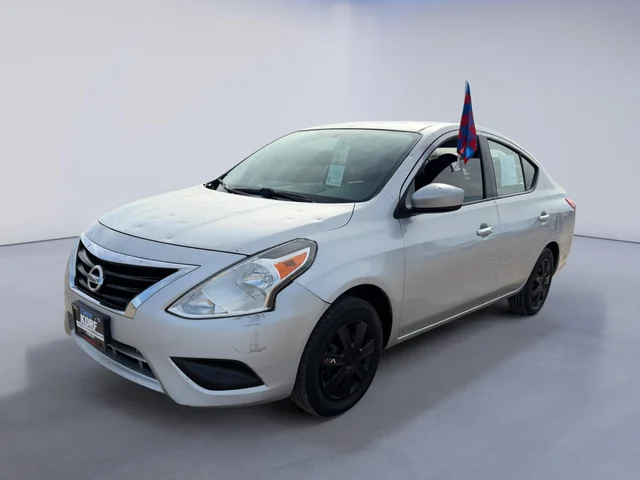 2016 Nissan Versa SV