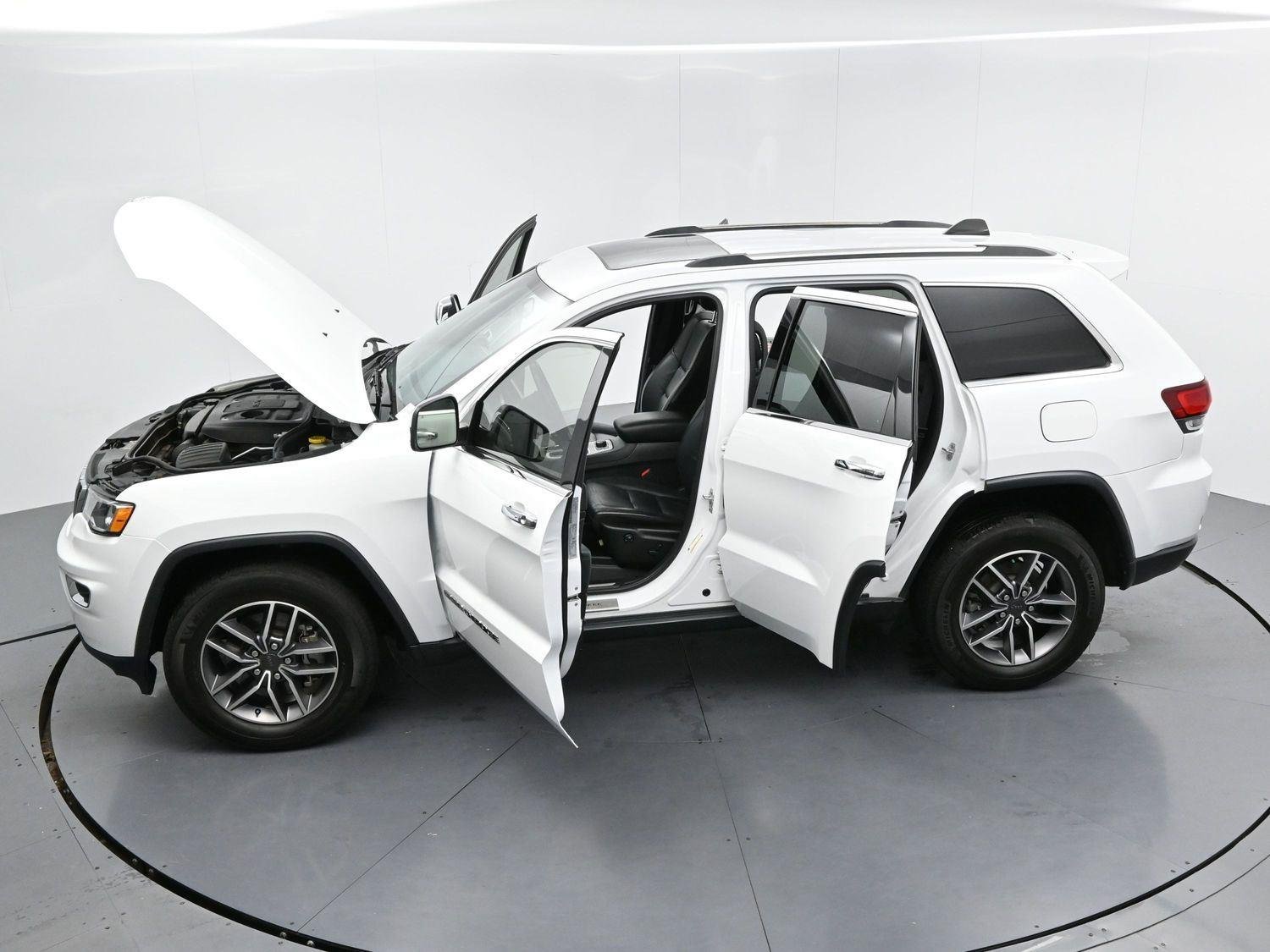 Used 2021 Bright White Clearcoat Jeep Limited image 39