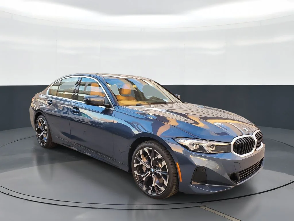 New 2026 Blue BMW 330i image 2