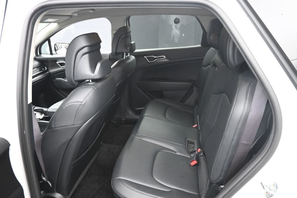 Used 2023 White Kia EX image 12