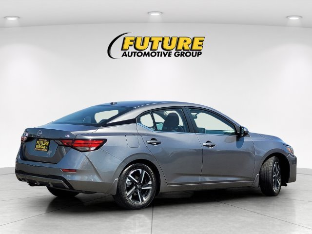 Used 2024 Gray Nissan SV image 4