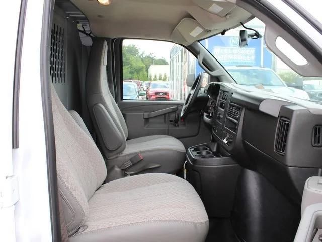 2026 GMC Savana Cargo Work Van - Photo 20