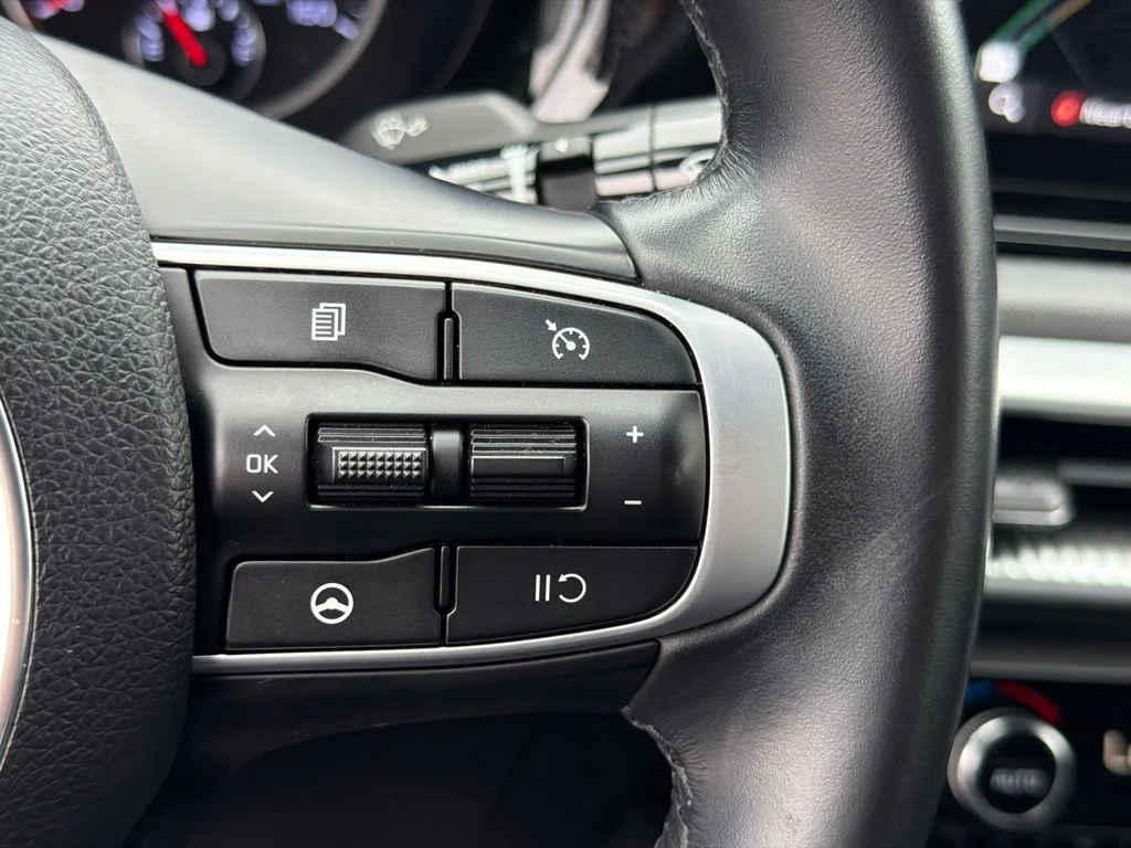 Used 2023 Gray Kia GT-Line image 25
