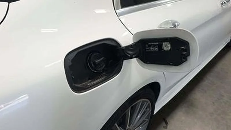 Used 2021 White Mercedes-Benz C 300 image 25