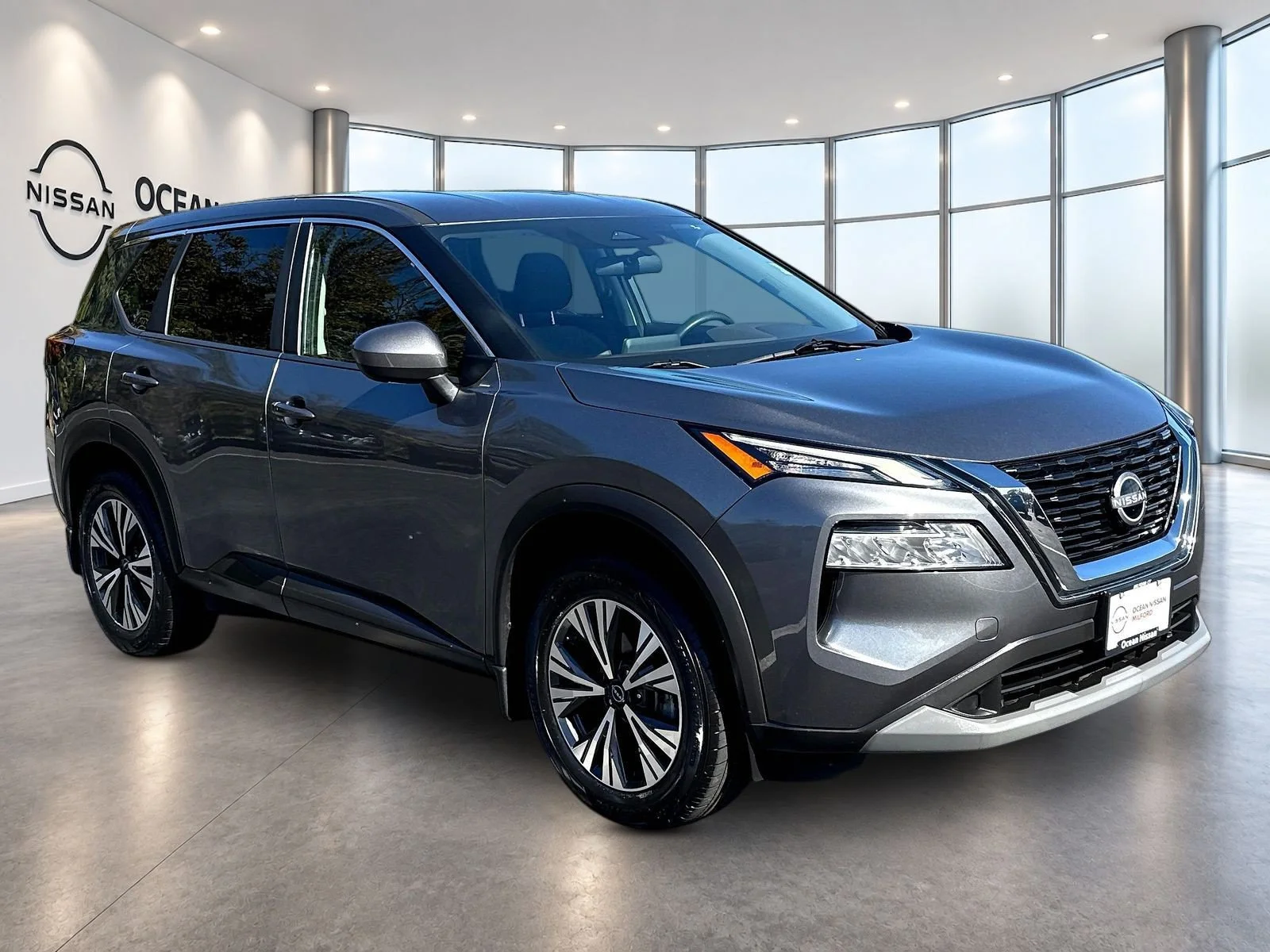 Certified Used 2023 Gun Metallic Nissan SV image 3