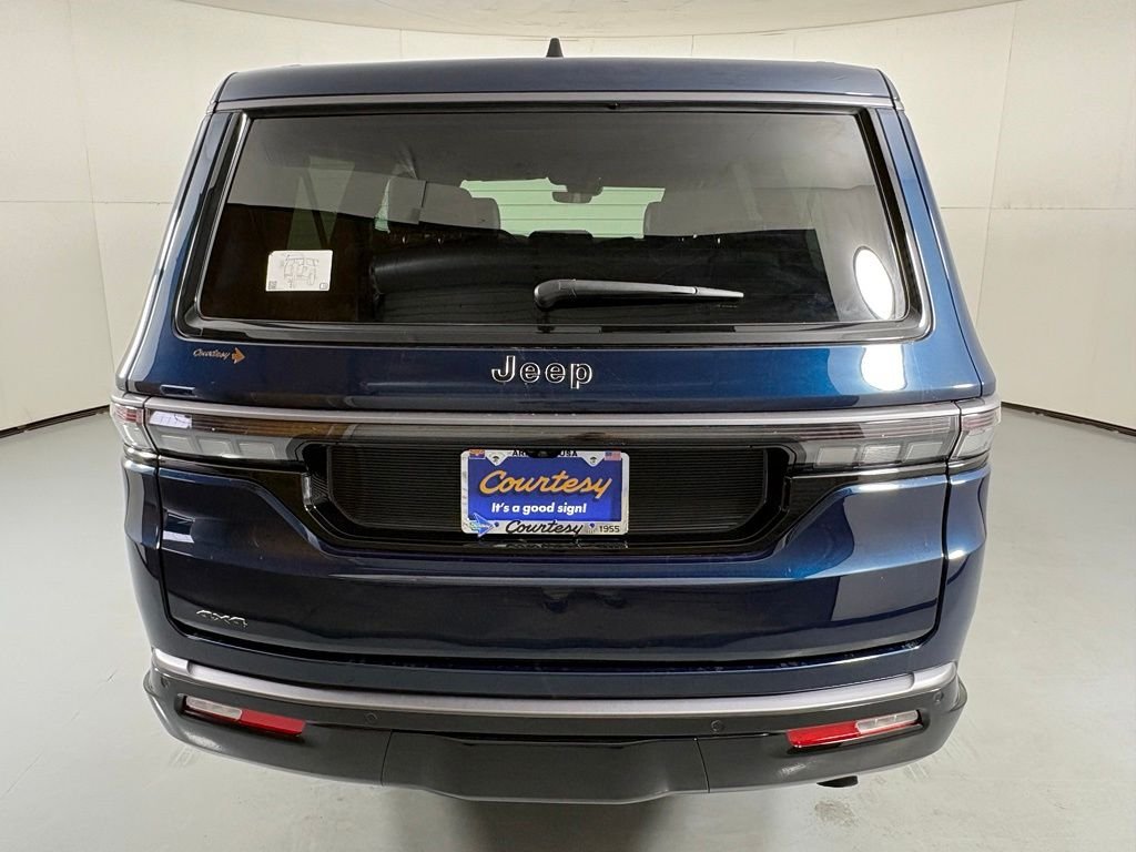 New 2026 Fathom Blue Pearl-Coat Exterior Paint Jeep Limited Altitude image 7