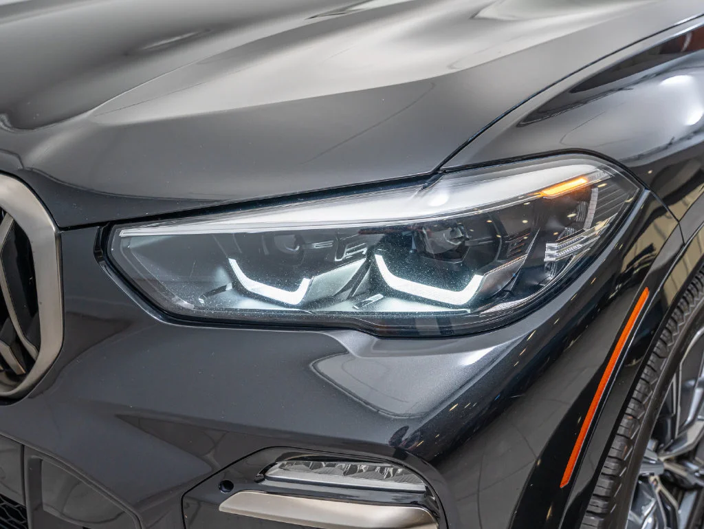 Used 2020 Black Sapphire Metallic BMW M50i image 15