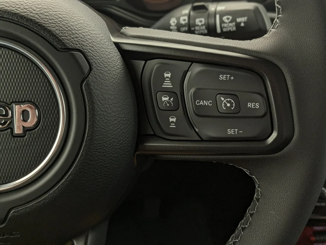 New 2026 Grey Jeep Rubicon - - 4x4 - Nappa Leather - Freedom Top Hardtop - 8- Speed Auto - Remote Start & More! image 17