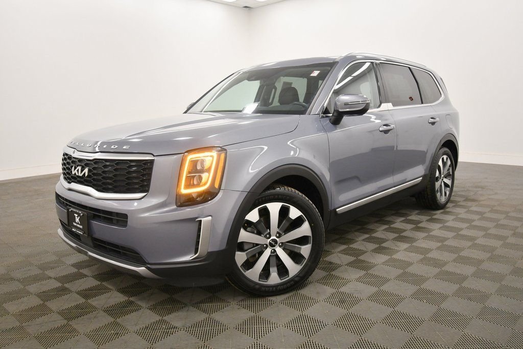 Certified 2022 Kia Telluride EX with VIN 5XYP3DHC9NG272138 for sale in Rochester, Minnesota
