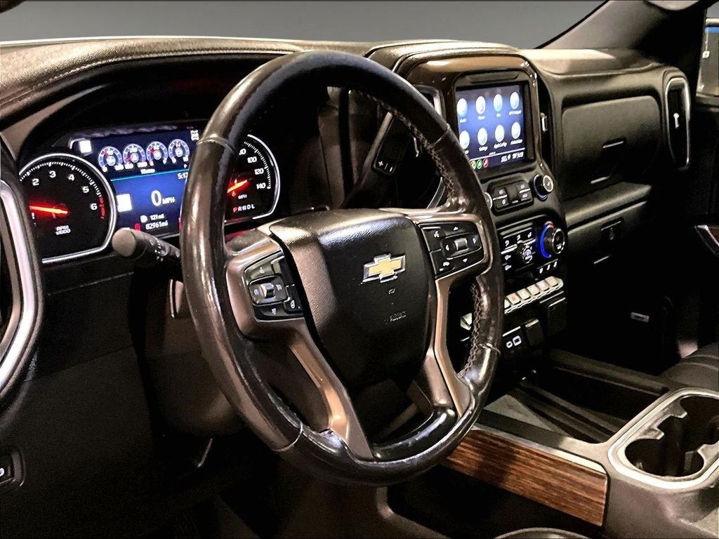 Used 2019 White Chevrolet High Country image 8