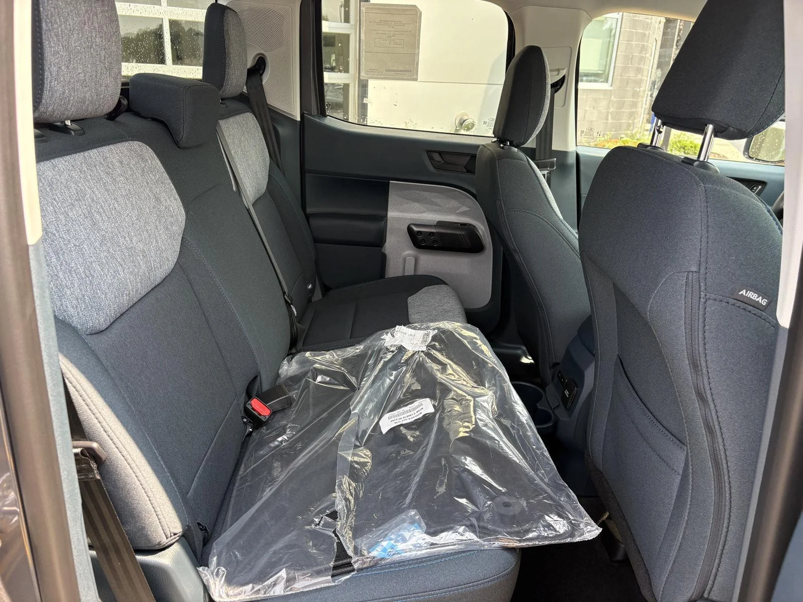 New 2026 Carbonized Gray Metallic Ford XLT image 23