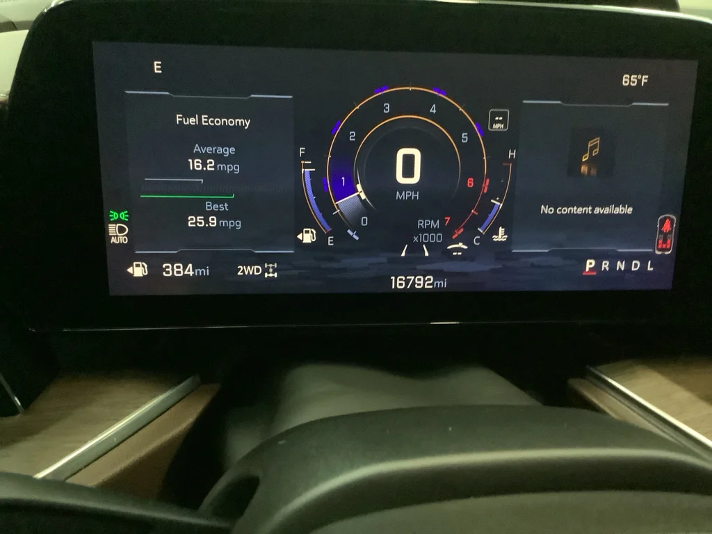 Used 2025 IRIDESCENT PEARL TRICOAT Chevrolet High Country image 19